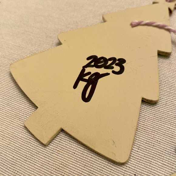 GRINCH🛍️ CINDY LOU WHOO INSPIRED HANDPAINTED SET/3 Christmas🎄ornaments-SALE!🔥 - Picture 7 of 8